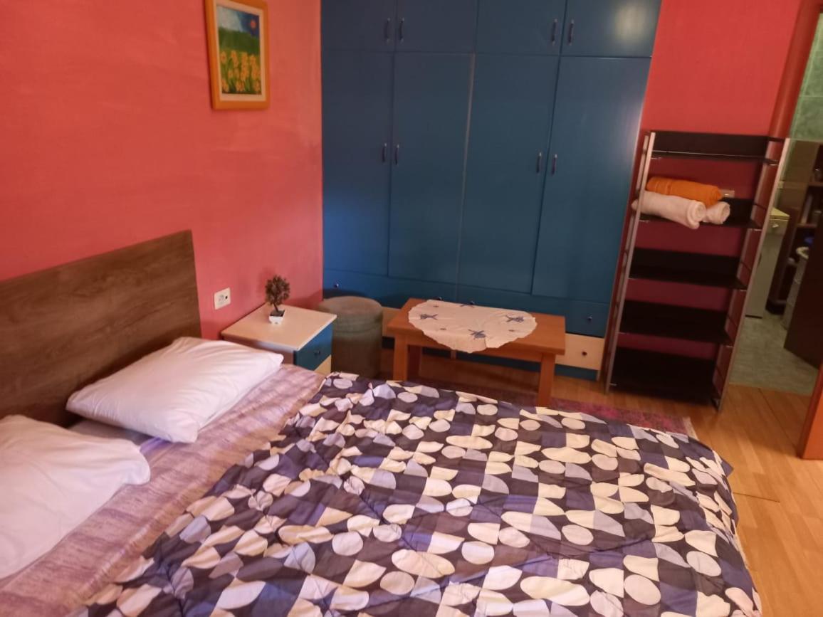 Penthouse Rooms & Aparts Tirana Exterior foto